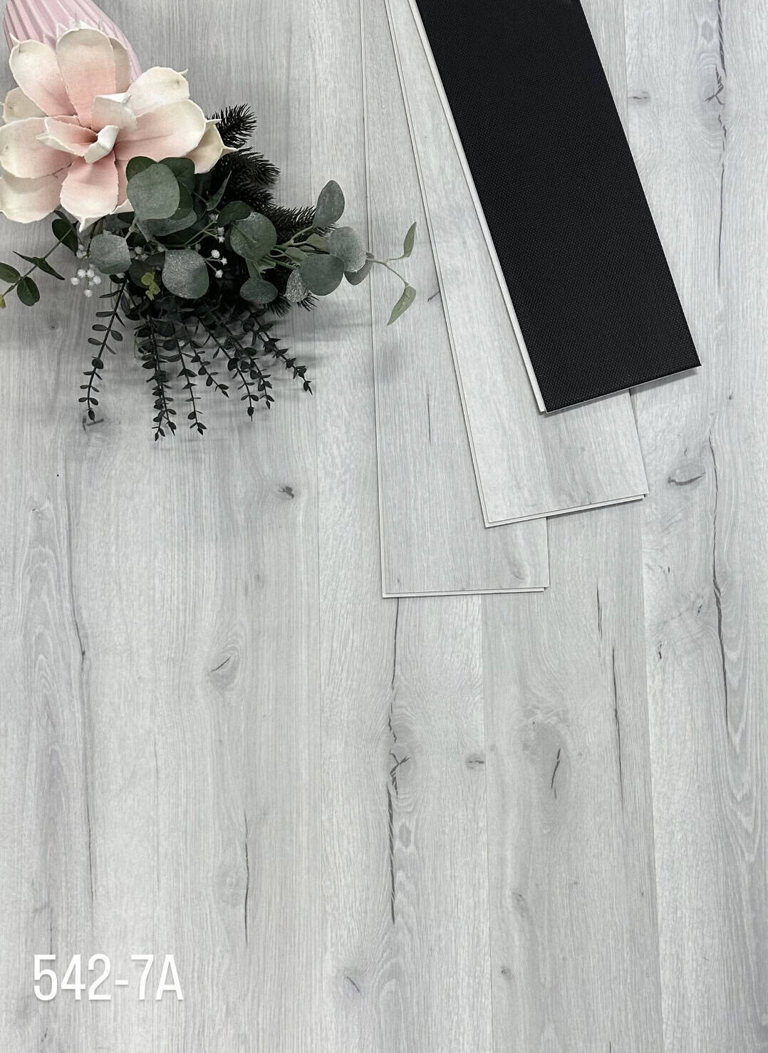 SPC vinil White